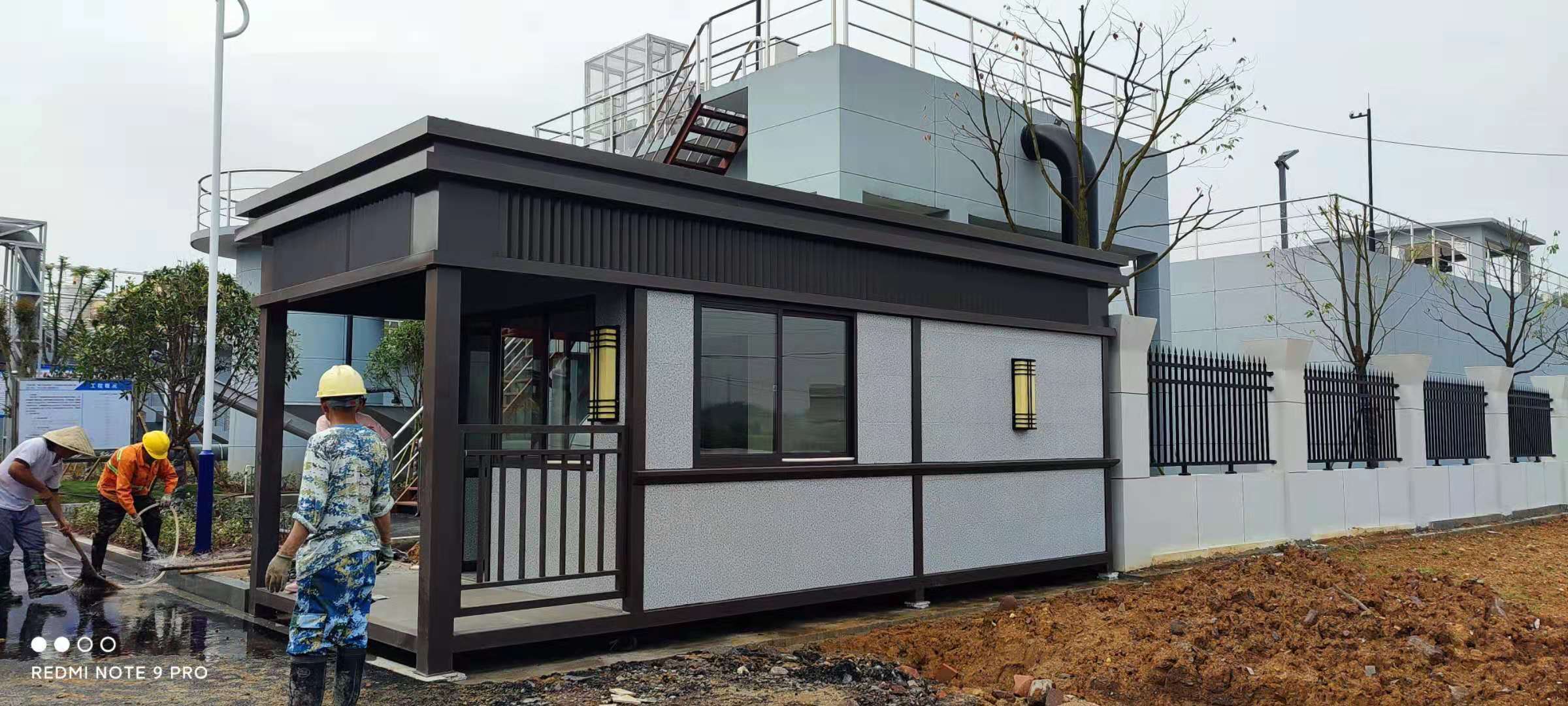 浙江金華蘭溪巖下陳村綜合門衛(wèi)室